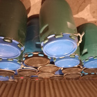 21 db 120 l-es műanyag hordó