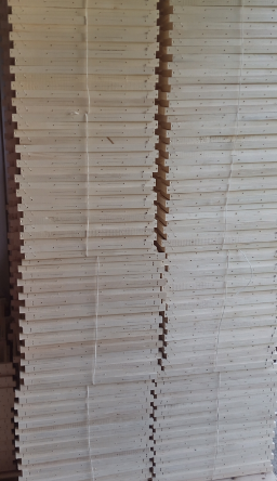 ½ Nb, Hunor keretek és rakodó kaptárak eladók